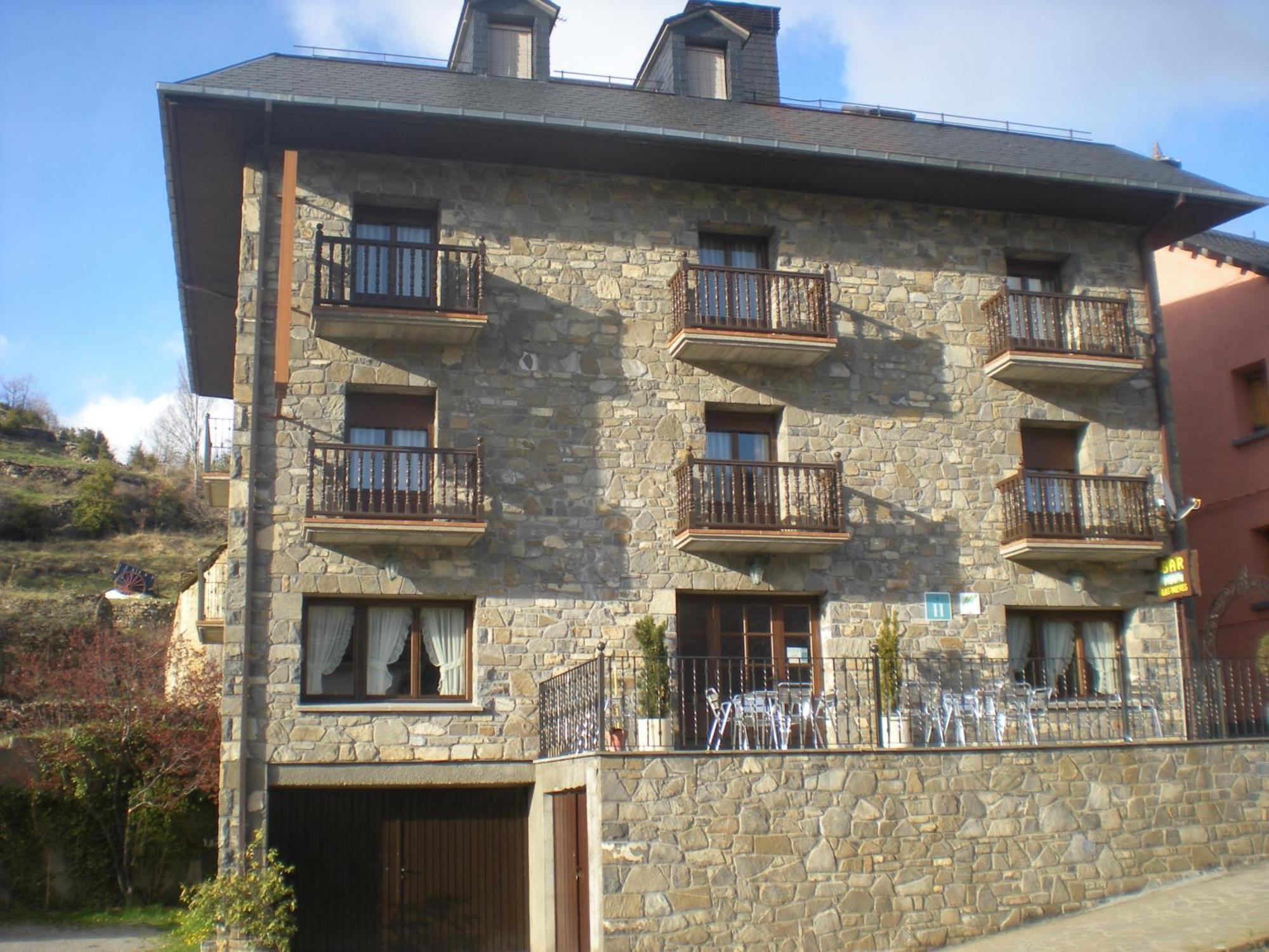 Hotel Las Nieves Linás de Broto エクステリア 写真