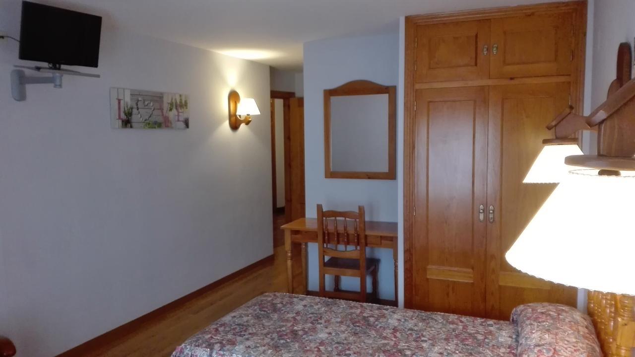 Hotel Las Nieves Linás de Broto エクステリア 写真